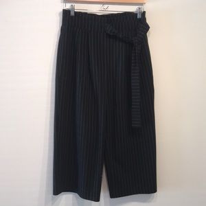 EVEREVE 🖤 Matty M Crop Wide Leg Pant